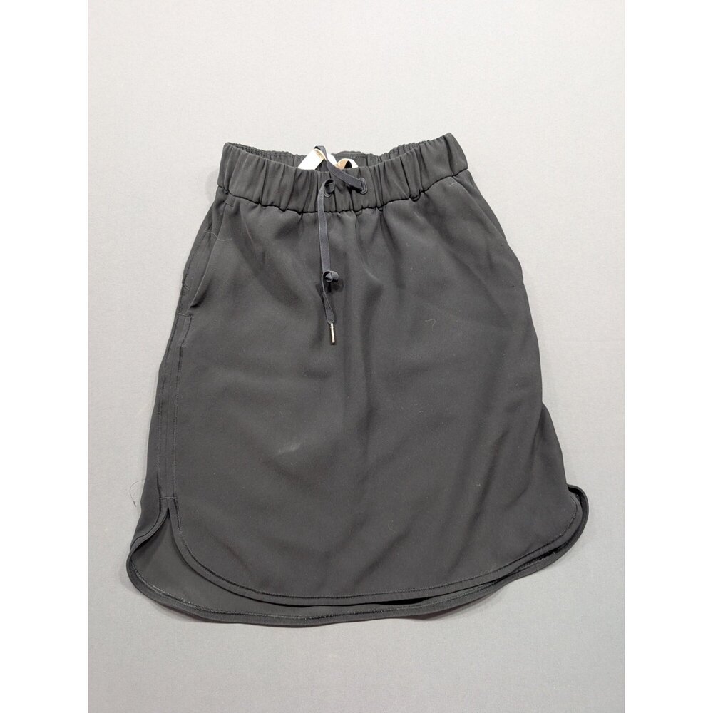 Lululemon Women's Athletic Shorts Gray Size 4 Drawstring